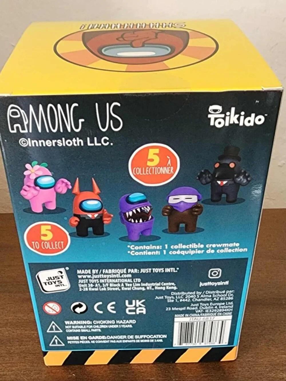 Toikido Amoung Us Black Bird with Hat